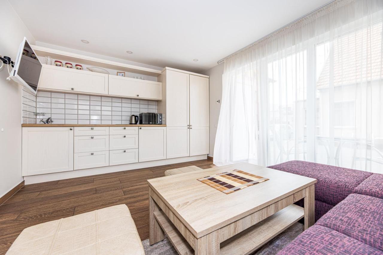 Appartamento Palanga Deluxe Esterno foto